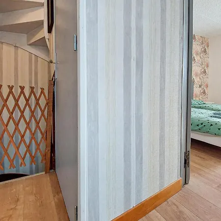 Awesome In Sauze-entre-bois With Wifi Casa vacanze
